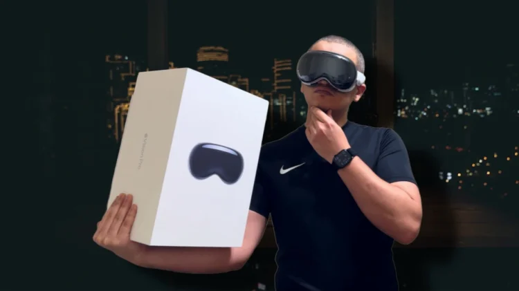 فتح صندوق نظارة Apple Vision Pro